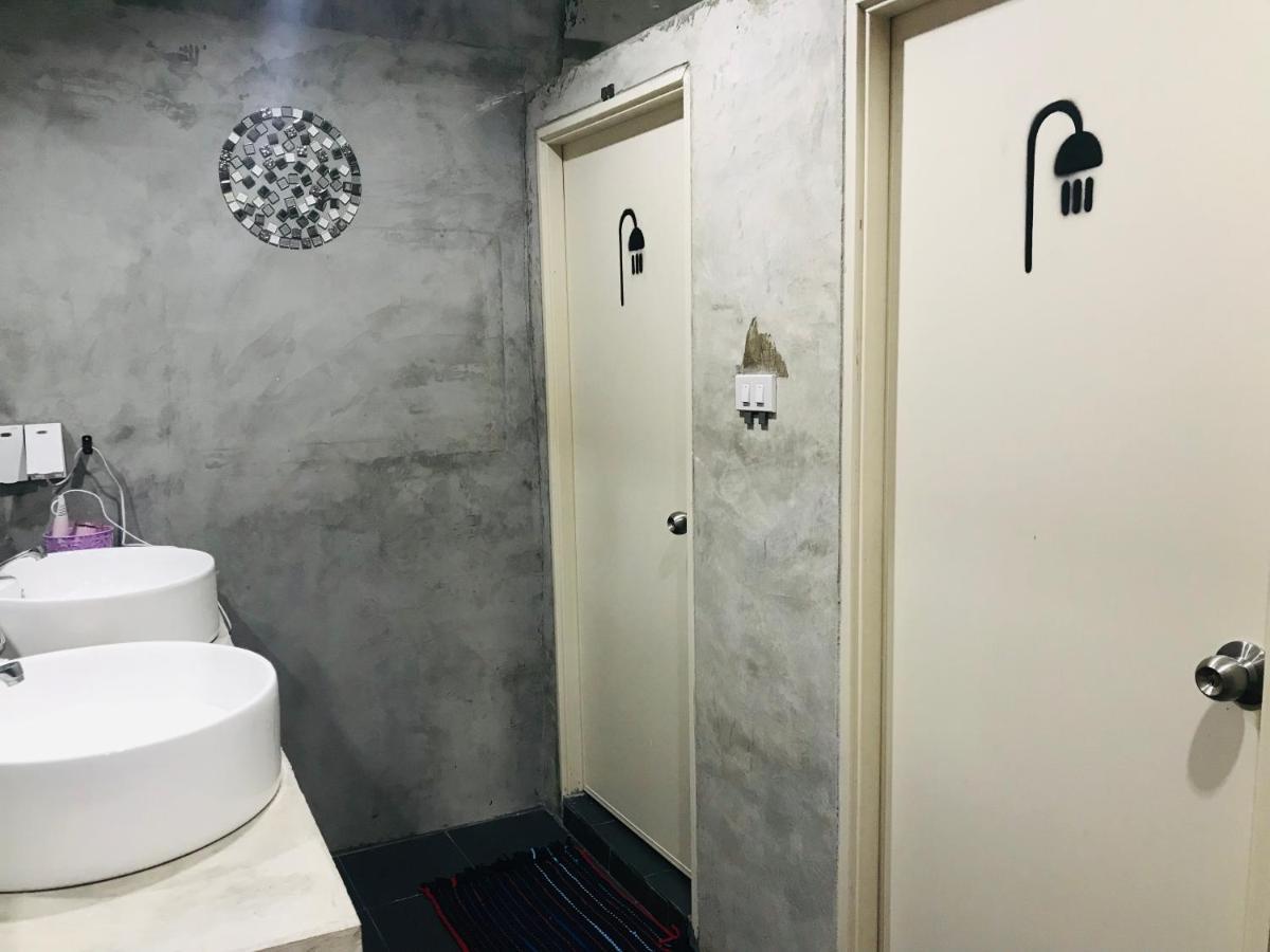 Supalakhouse Hostel Чиангмай Екстериор снимка