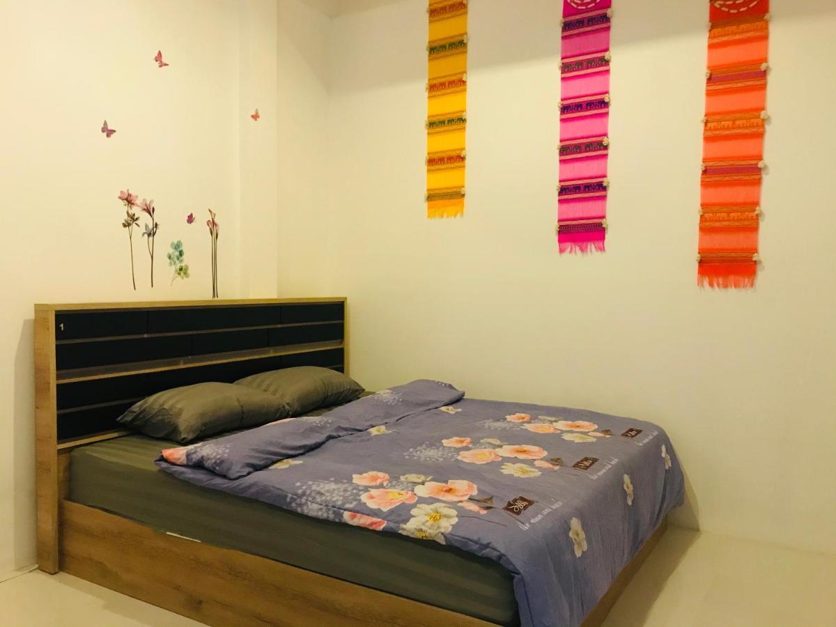 Supalakhouse Hostel Чиангмай Екстериор снимка